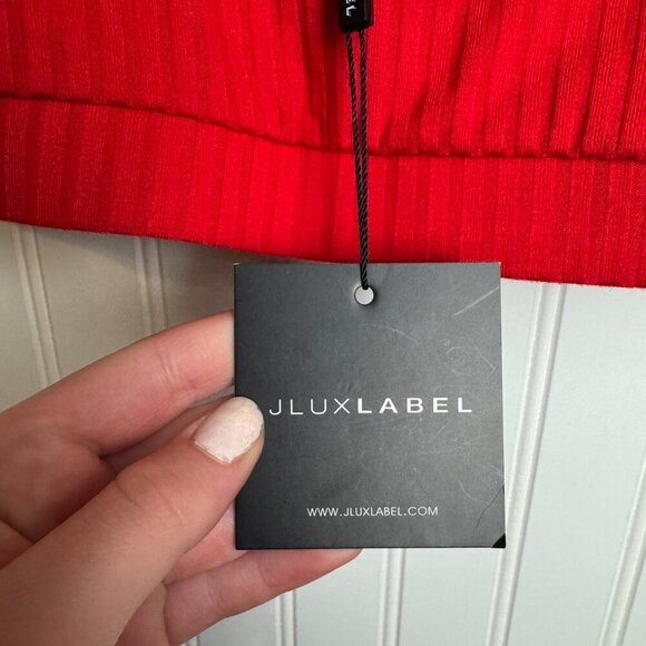 Jlux Label NWT red ribbed sleeveless crop tank size medium K40 - Picture 2 of 5